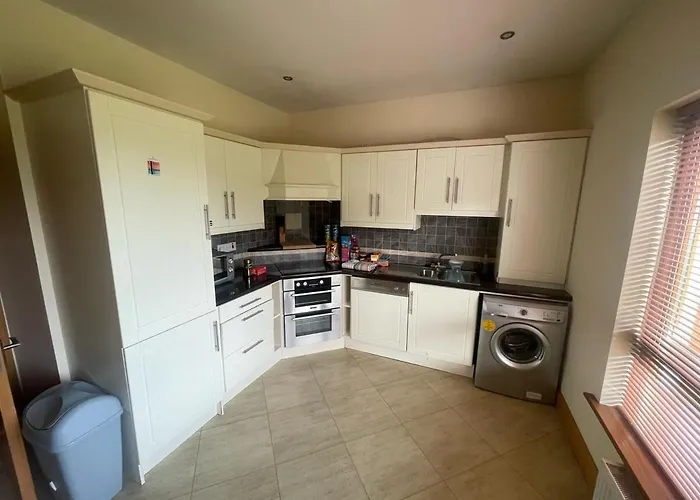 3 Bed Hse Esker Hills Golf Club 018
